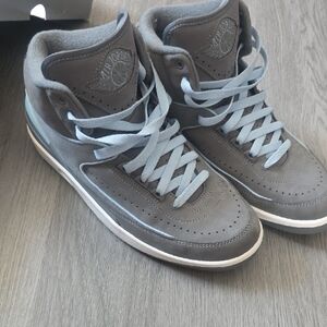 Jordan Men's Gray and Light Blue Sneakers